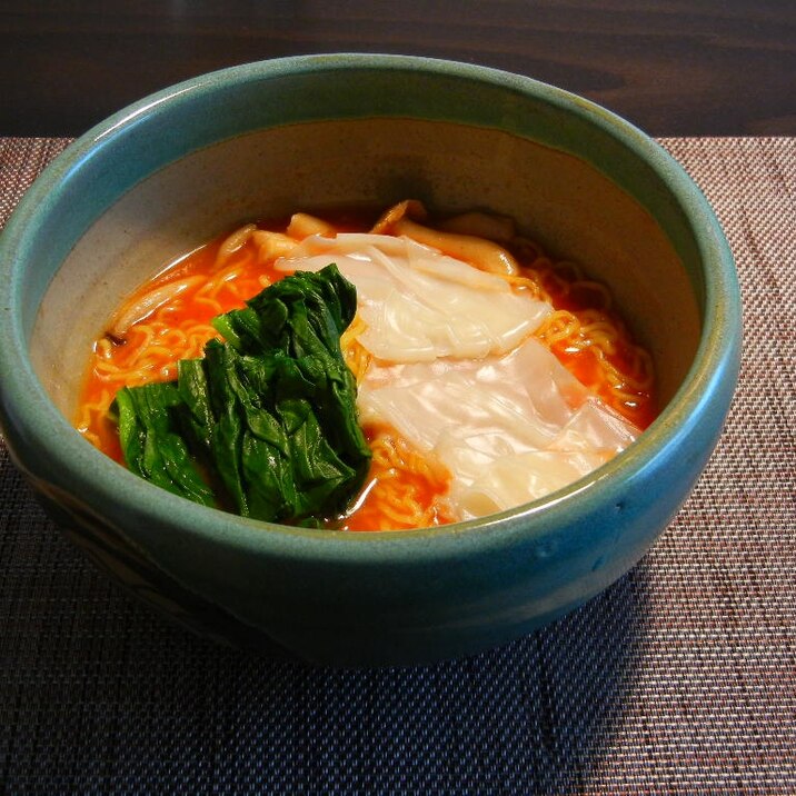 トマトかき玉ワンタンラーメン